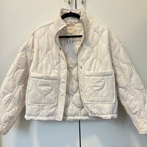 New Abercrombie white puffer